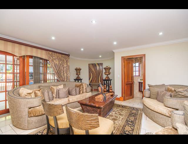 5 BEDROOM HOUSE FOR SALE IN HURLINGHAM MANOR